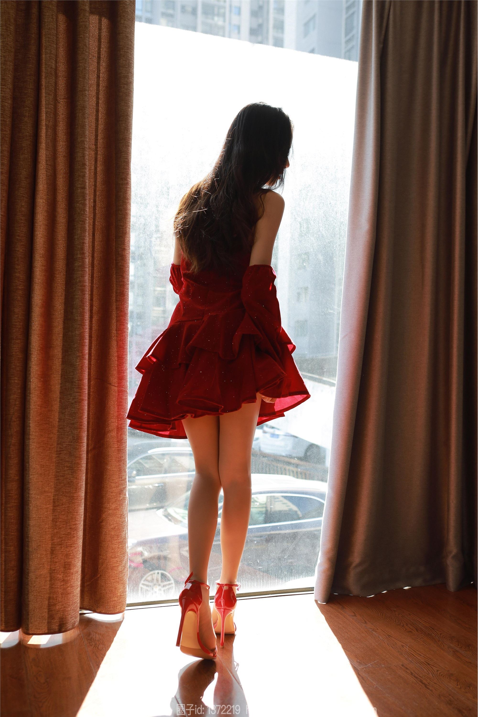 IESS异思趣向  2023.12.27 丝享家 1622 美子《美女阳光浴》